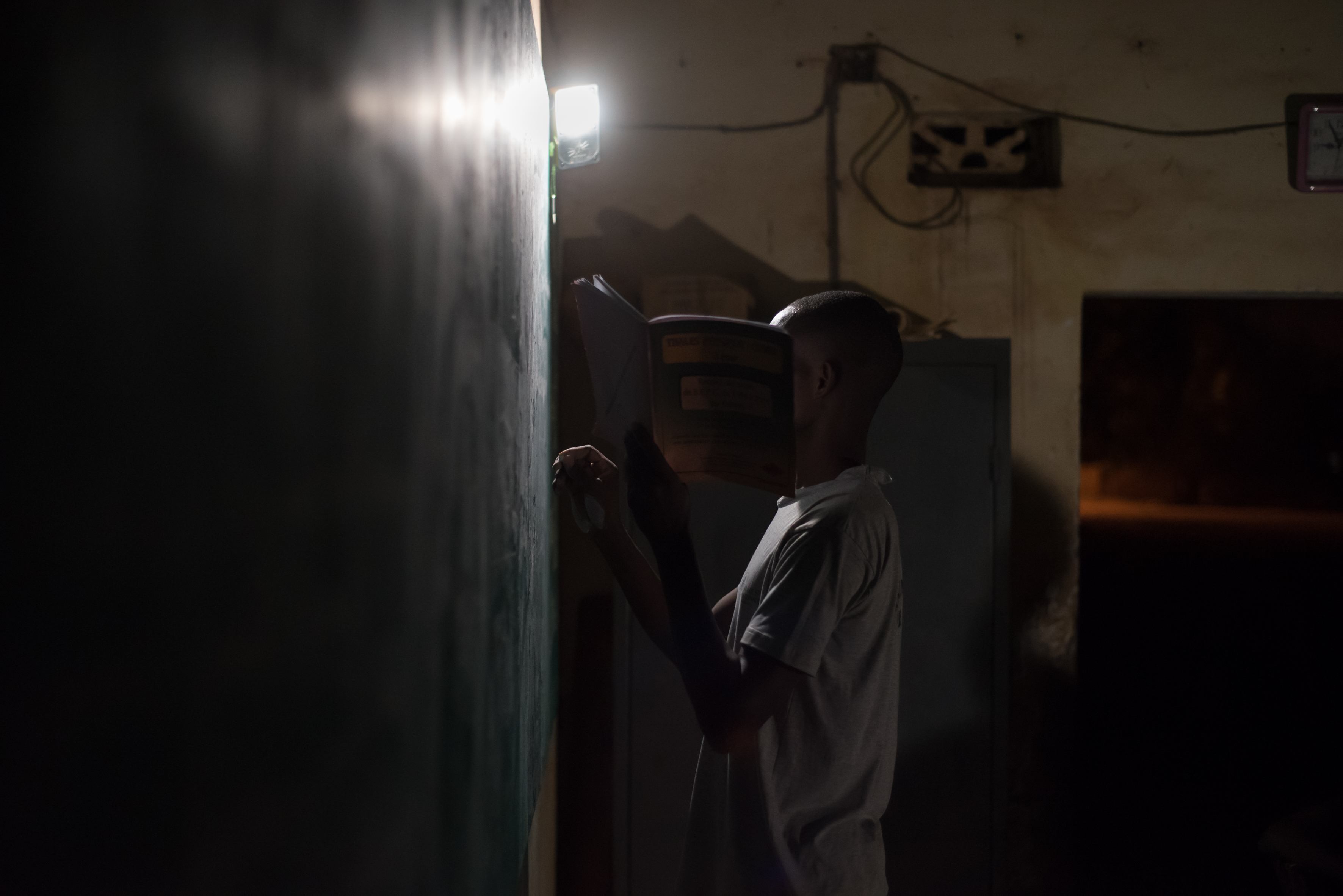 Challenge of Hope - solar lamps for Sahel's pupils-4