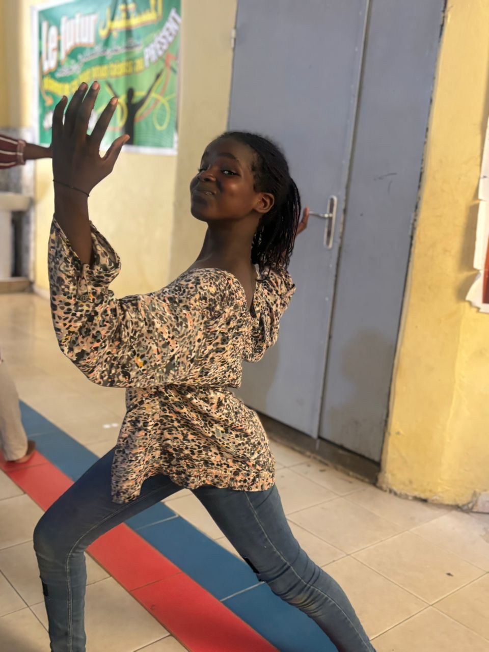 Dance & Data : promoting the potentials of vulnerable children through the practice of dance.-1