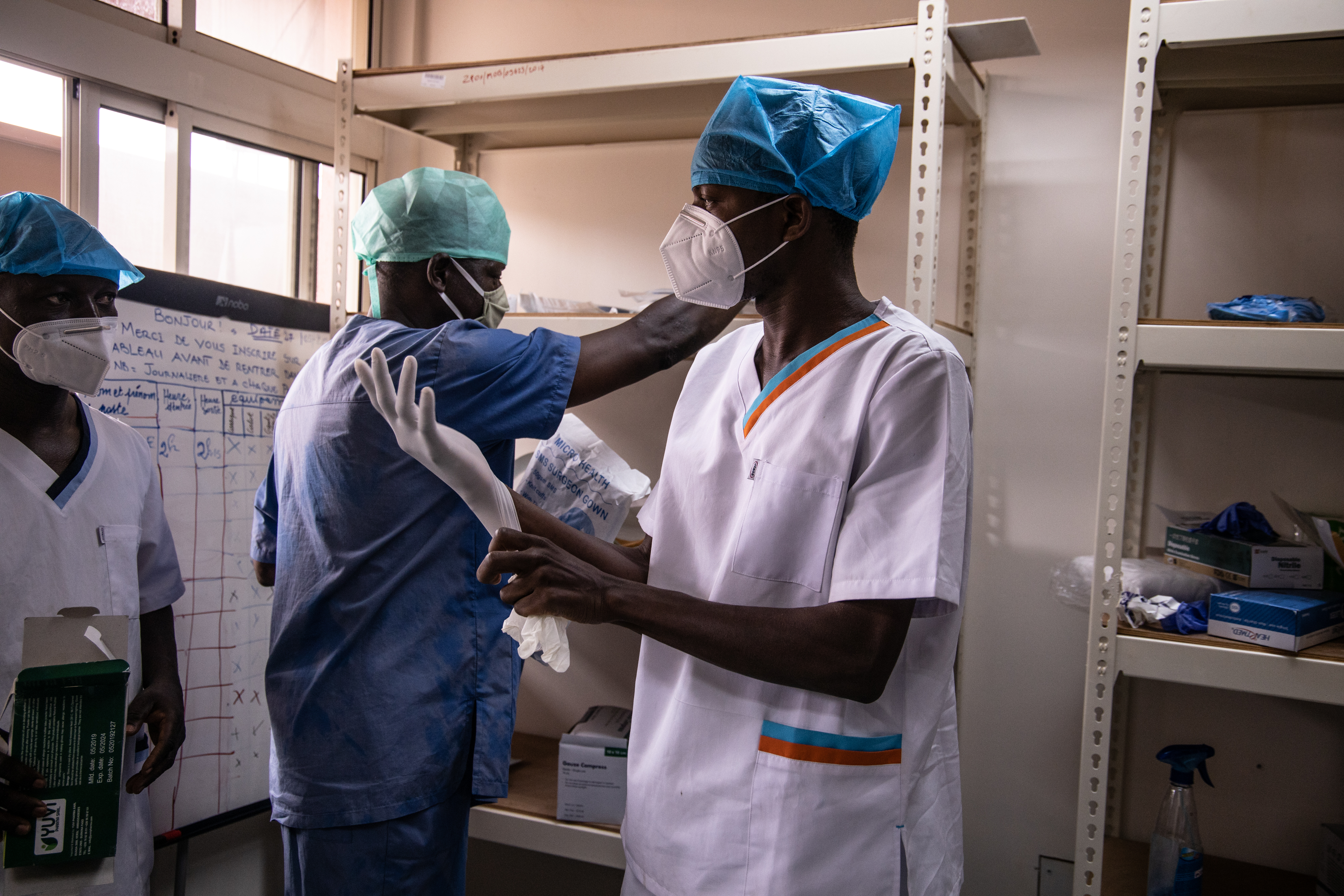 COVID19 - Distribution of 20 oxygen concentrators in Burkina Faso-3