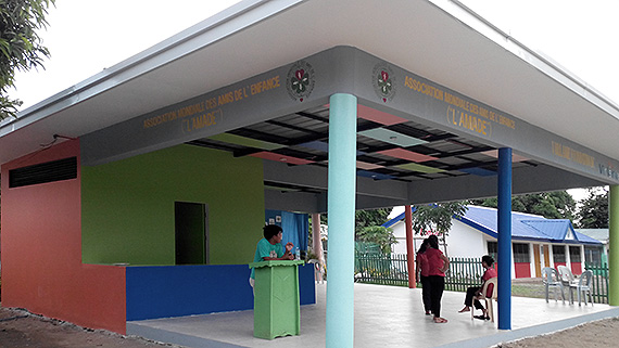 Typhon Haïyan - Reconstruction de l'école primaire de Tiglawigan-5